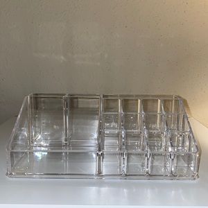 Clear Make Up Holder